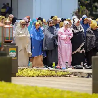 Tata Cara Shalat Istisqa': Memohon Diturunkan Hujan untuk Kesejahteraan Bumi