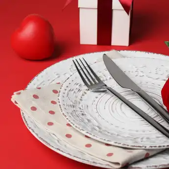 10 Rekomendasi Tempat Kencan Malam Minggu Romantis di Surabaya