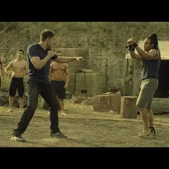 Sinopsis 'Kickboxer: Vengeance', Balas Dendam Ahli Muay Thai Atas Kematian Kakaknya