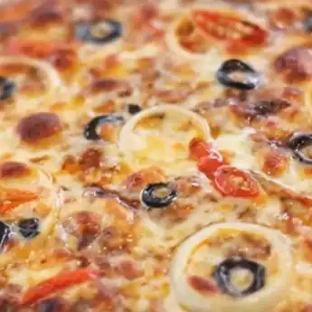 Resep Pizza Teflon yang Empuk dan Garing, Gak Kalah Sama Resto Pizza!