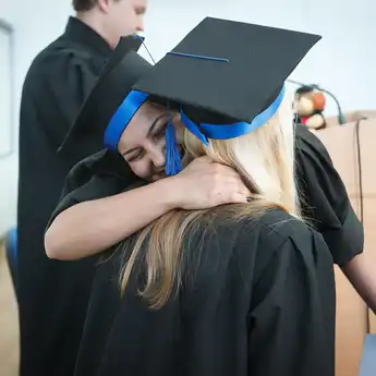 50 Caption untuk Graduation Penuh Makna, Bahasa Inggris dan Indonesia!