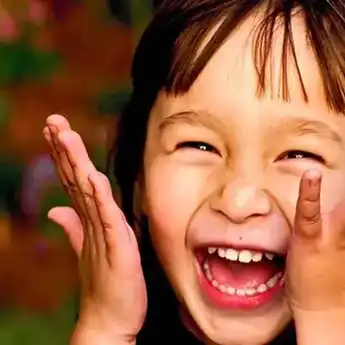 4 Cerita Lucu Bahasa Sunda Singkat yang Siap Mengocok Perut
