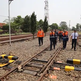 Masuk Musim Hujan, Daop 2 Bandung Siagakan AMUS dan Pantau Titik Rawan