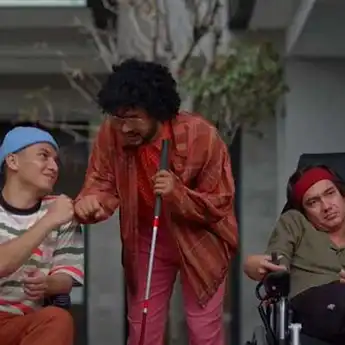 Sinopsis 'Why Do You Love Me', Film Netflix Soal Kisah Cinta 3 Pria Disabilitas