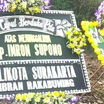 Kecelakaan Maut Ketua PPP Karanganyar, Gibran Kirimkan Karangan Bunga