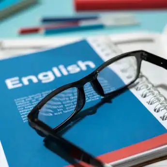 12 Contoh Percakapan Bahasa Inggris dan Artinya dengan Beragam Tema