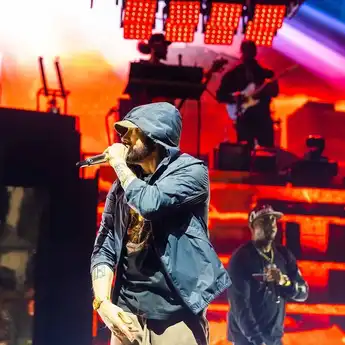 Lirik Lagu dan Terjemahan Lose Yourself - Eminem
