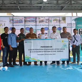 Perkuat Ekosistem Kendaraan Listrik, PLN Resmikan SPKLU di Pemangkat 