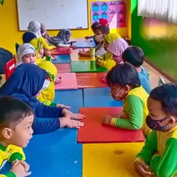 40 Contoh Catatan Wali Kelas di Raport TK-PAUD Terbaru, Singkat dan Memotivasi