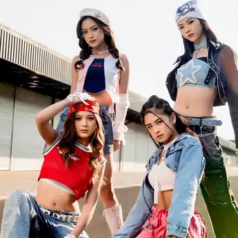 Girl Group StarBe Siap Naik Level dengan Album Debut 'Fly as One'