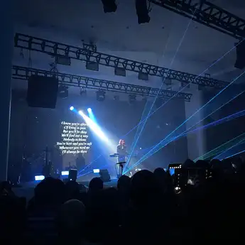 Isyana Mengguncang Semarang Melalui ‘ISYANA: The 4th Album Showcase Live on Tour’
