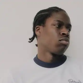 Lirik Lagu Hold Me Down - Daniel Caesar, Lengkap dengan Terjemahan