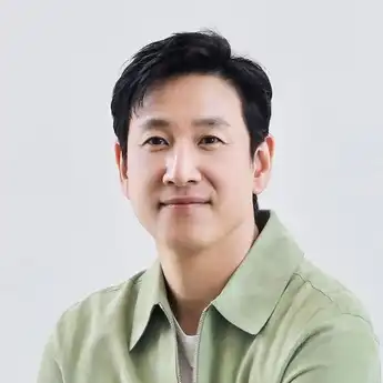 Profil dan Biodata Lee Sun Kyun, Aktor Film Parasite yang Meninggal Dunia Diduga Bunuh Diri