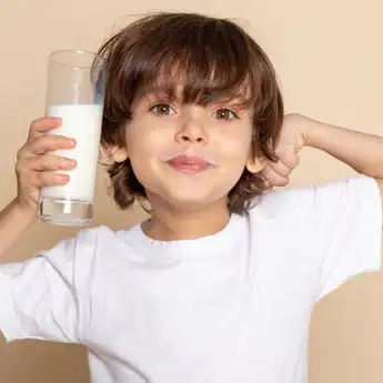 4 Manfaat Susu Rendah Gula untuk Mengoptimalkan Aspek Perkembangan Anak