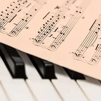 Arti Lirik Lagu Cing Cangkeling, Lengkap dengan Makna yang Terkandung