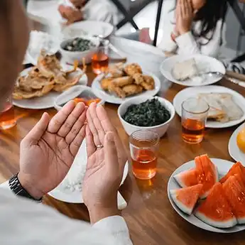 5 Keutamaan Puasa Rajab, Lengkap dengan Jadwal Puasa Rajab 1445 H