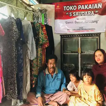 Sempat Viral Menangis Minta Susu, Salwa dan Salma asal Banjarbaru Dapat Hadiah dari Kemensos