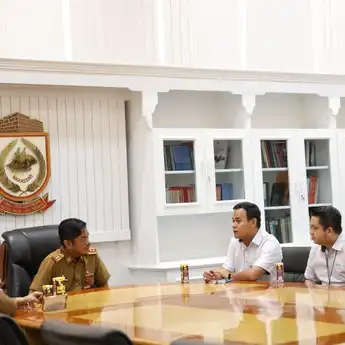 Pemkot Makassar Gandeng Jamsostek Lindungi 35 Ribu Pekerja Rentan