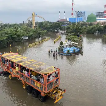 Sejarah Banjir Rob di Pantai Utara Semarang                 
