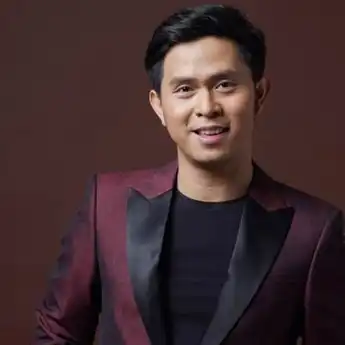 Lirik Lagu 'Broken Symphony' - Cakra Khan, Liriknya Relate Banget!