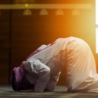Niat dan Tata Cara Sholat Rebo Wekasan 2024  dan Bacaannya untuk Tolak Bala