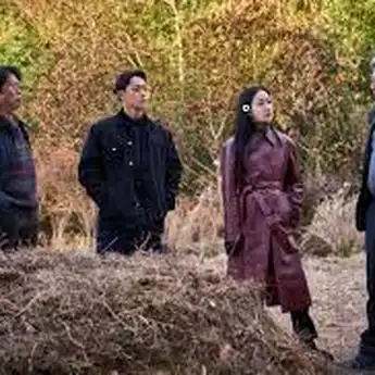Sinopsis 'Exhuma', Film Horor Terbaru Korea Selatan yang Sedang Tayang di Bioskop