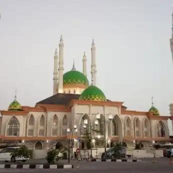 Masjid Agung Sukoharjo Akan Datangkan Imam Tarawih dari Palestina