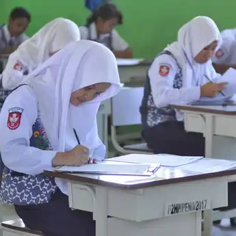 40 Contoh Soal Ujian Sekolah IPA Kelas 9 Kurikulum Merdeka Tahun 2025