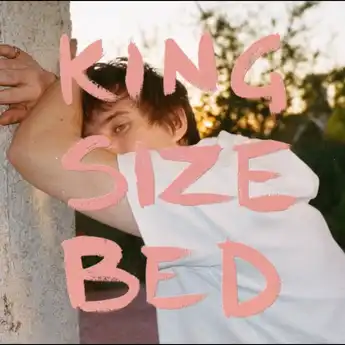 Lirik Lagu 'King Size Bed' yang Dinyanyikan oleh Alec Benjamin