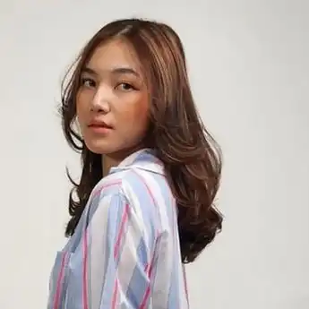 Lirik Lagu 'Penolong Dalam Kesesakan' - Melitha Sidabubar