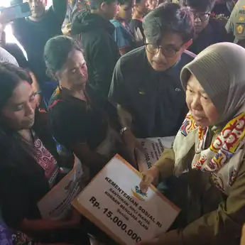 Anak Korban Longsor di Tana Toraja Minta Bantuan Ternak ke Mensos Risma