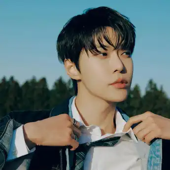 Lirik Lagu 'The Story' – Doyoung NCT, Lengkap dengan Terjemahannya