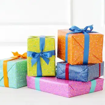 5 Rekomendasi Hadiah Anniversasi yang Berkesan untuk Pria Kesayanganmu
