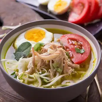 Resep Soto Lamongan, Sajian Berkuah yang Rasanya Nikmat