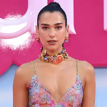 Lirik Lagu Watcha Doing - Dua Lipa dengan Terjemahan