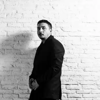 Lirik dan Makna Lagu Semua Lagu Cinta dari Sal Priadi Sedang Viral