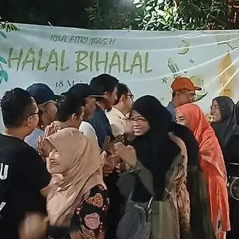 Halal Bihalal Warga Prima Harapan Regency, Bekasi Utara. Satukan Perbedaan Rajut Keberagaman