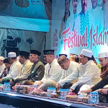 Ribuan Warga Kukar Hadir Pada Malam Festival Islami 2024 Bersama Bupati Edi Damansyah 