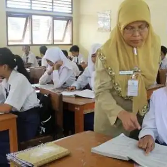 40 Ucapan Hari Guru Nasional 2024 untuk Wali Kelas, Paling Menyentuh Hati