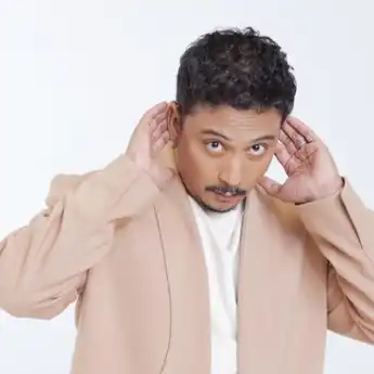 Lirik Lagu dan Chord Gitar 'Gala Bunga Matahari' - Sal Priadi
