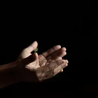 Doa Ketika Mengalami Galau, Kebimbangan dan Overthinking Berlebih