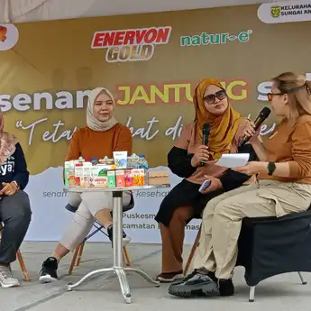 Senam Jantung Sehat bersama Enervon Gold di Puskesmas Sungai Andai