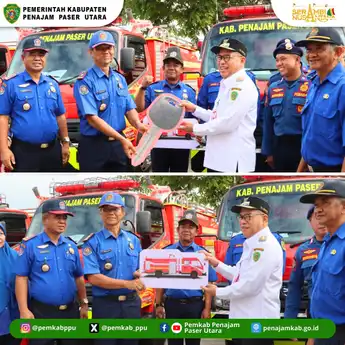 Untuk Meningkatkan Pelayanan ke Masyarakat, Makmur Marbun Serahkan 6 Unit Mobil Pemadam