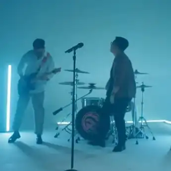 Lirik Lagu 'Penyangkalan' - for Revenge, Trending YouTube