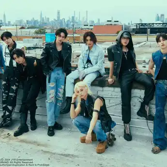 Lirik Lagu MOUNTAINS - Stray Kids, dengan Terjemahan Indonesia dan Inggris
