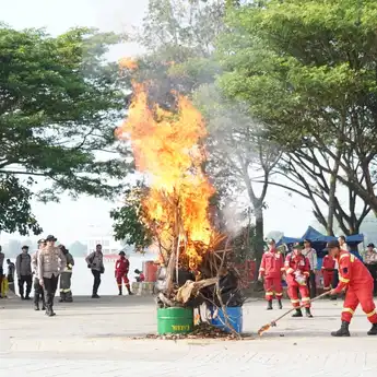 Polda Sumsel Tutup Pelatihan Pengamanan Pilkada dan Penanggulangan Karhutla 2024