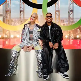 Lirik 'Hello World (Song of the Olympics™)' - Gwen Stefani dan Anderson .Paak