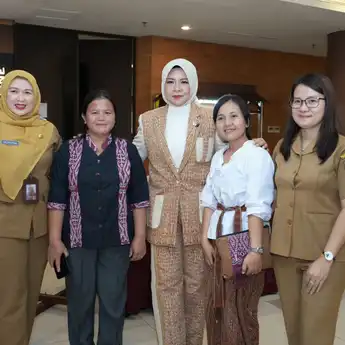 Windy Ingin Pendampingan Perajin Wastra Dilakukan Sesering Mungkin