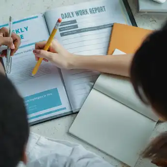 30 Contoh Kalimat Adverb of Manner Beserta Pengertian dan Rumusnya