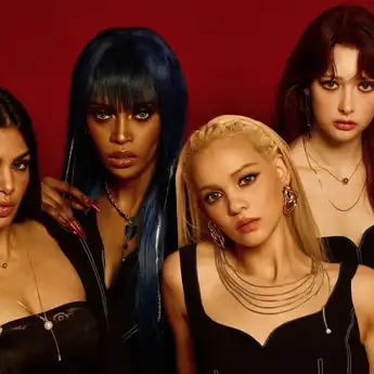 Lirik Lagu 'Roll Up' – BLACKSWAN, Lengkap dengan Terjemahannya